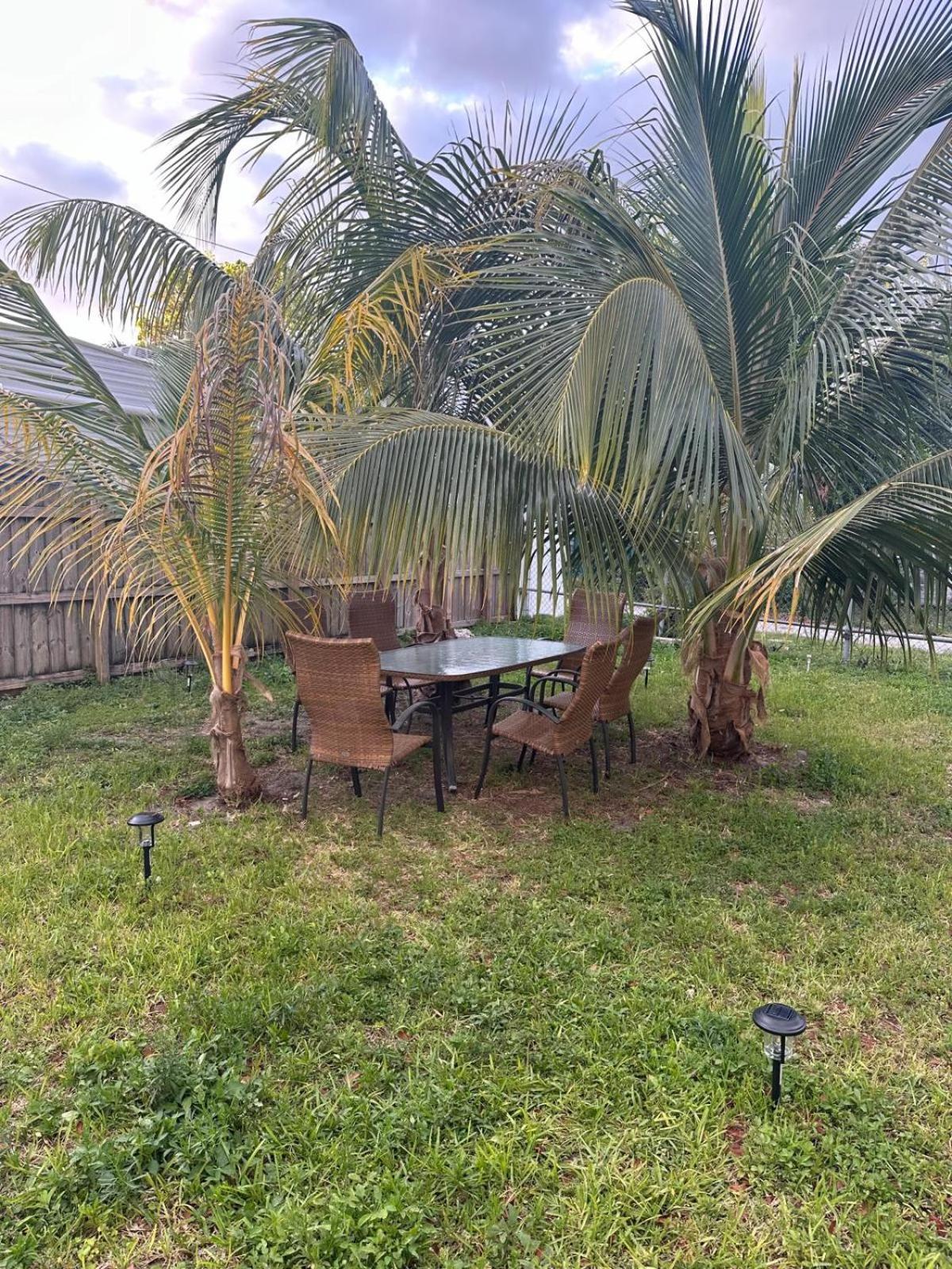 203 Miami Shared Rooms For Men Central Comfortable, Affordable Exterior foto
